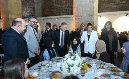 Aile ve Sosyal Hizmetler Bakanı ve İstanbul Valisi, 2023 LGS’de tam puan alan öğrencilerle buluştu