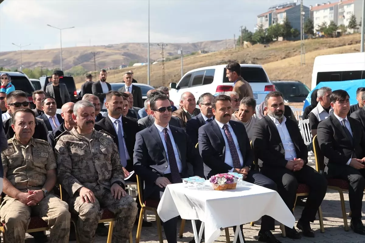 Ahlat’ta Engellilere 50 Akülü Araç Teslim Edildi