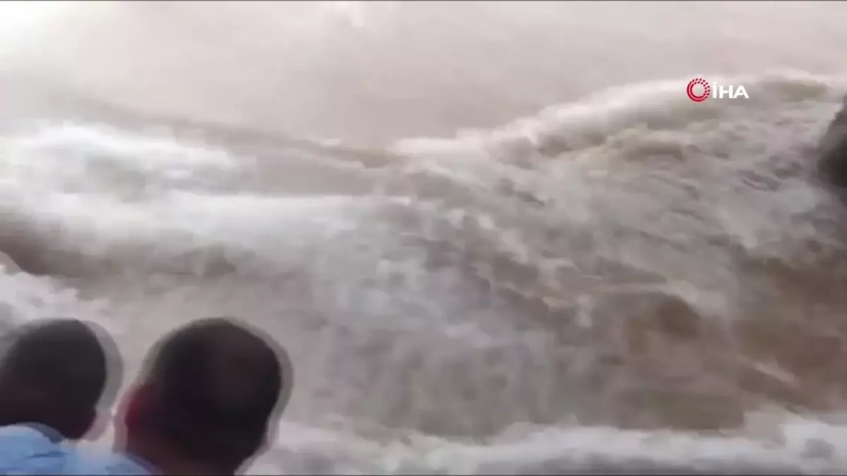Hırvatistan’da şiddetli yağışlar hayatı felç etti