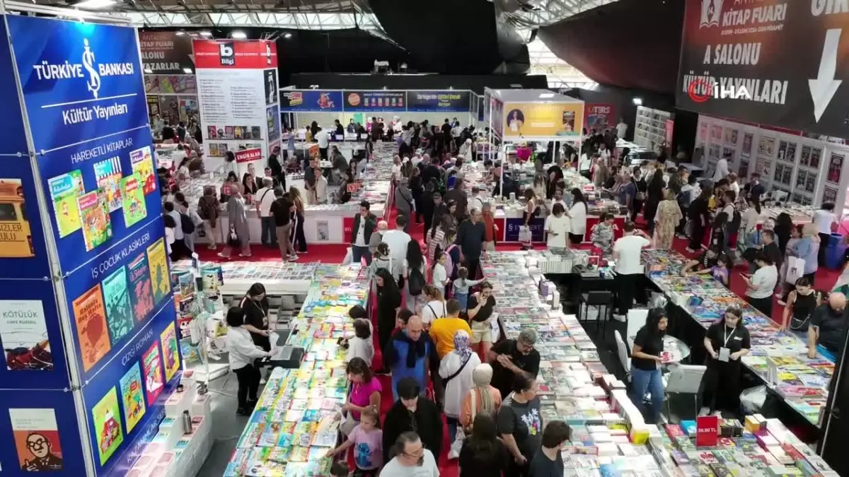 Antalya Kitap Fuarı’nda İlker Başbuğ’un Söyleşisi Büyük İlgi Gördü