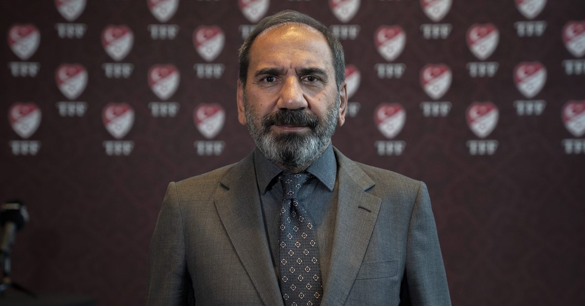 Mecnun Otyakmaz: Fenerbahçe ve Galatasaray arasındaki rekabet kırıcı olabiliyor!