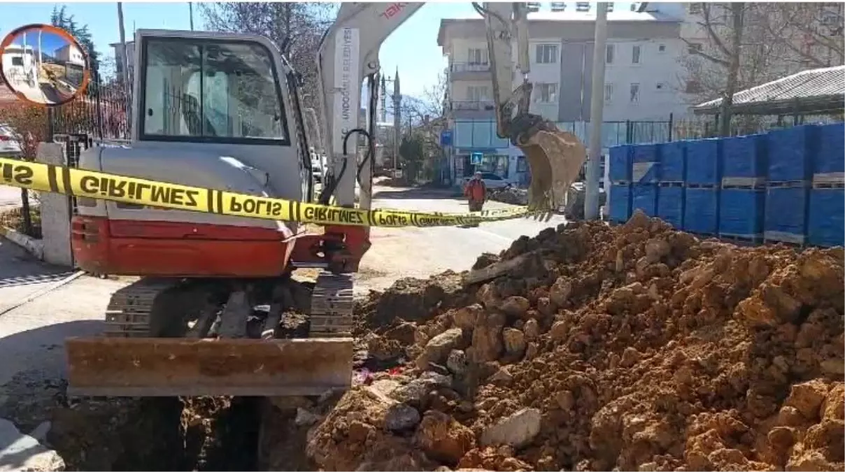 Antalya’da Kepçe Operatörü Sertifikasız Çalışırken İşçi Hayatını Kaybetti