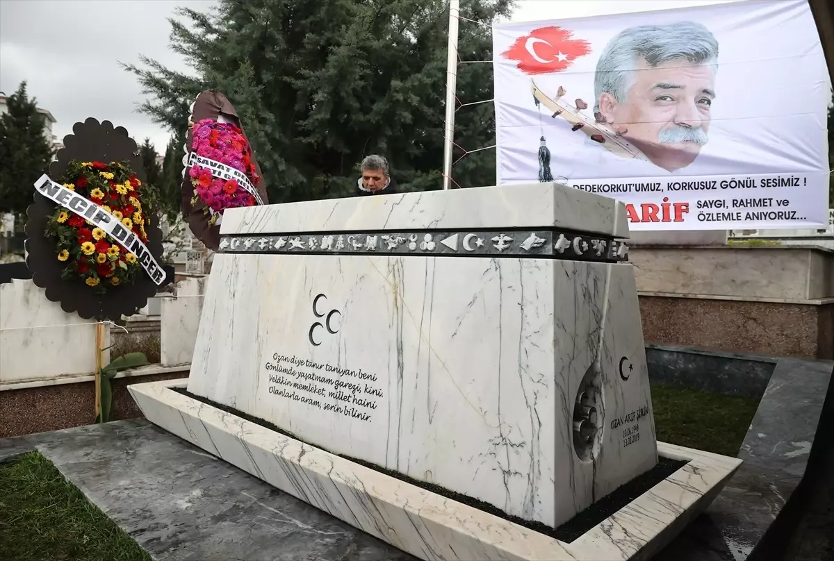 Ozan Arif’in Vefatının 6. Yılı Törenle Anıldı